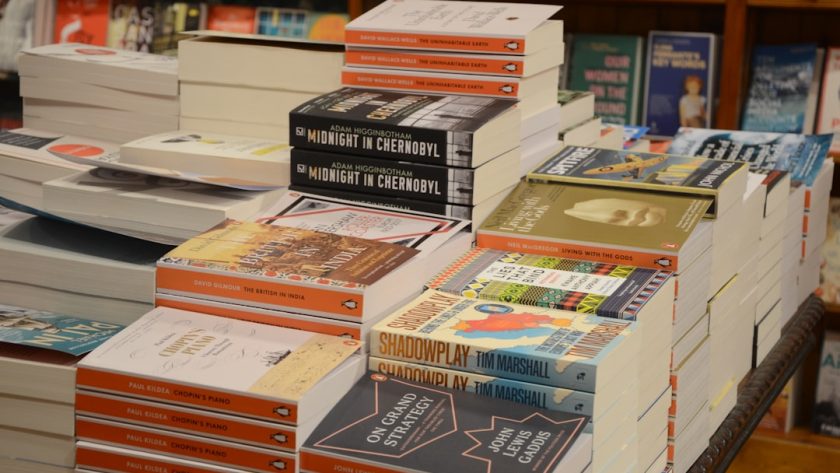 découvrez la plus grande librairie anglophone au monde, un véritable paradis pour les amateurs de livres. explorez des milliers de titres, des classiques aux nouveautés, dans un cadre accueillant et inspirant. ne manquez pas cette expérience unique à partager avec les passionnés de littérature!