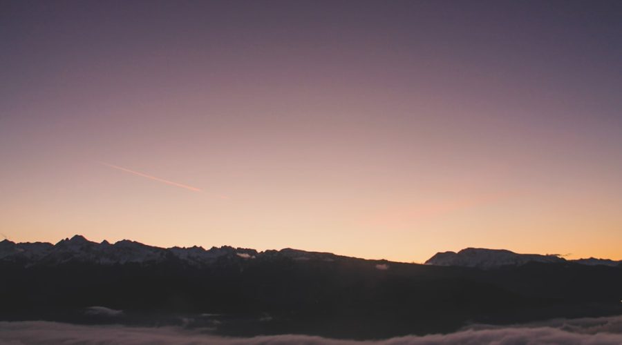 découvrez l'histoire fascinante de la bastille, symbole de la révolution française, et explorez son impact sur la société moderne. plongez dans les récits de résistance et de liberté qui ont marqué cet emblème historique.