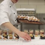 découvrez l'art culinaire à travers la gastronomie, une célébration des saveurs, des techniques et des traditions qui éveillent vos sens. plongez dans un monde où chaque plat raconte une histoire et où chaque bouchée est une expérience inoubliable.