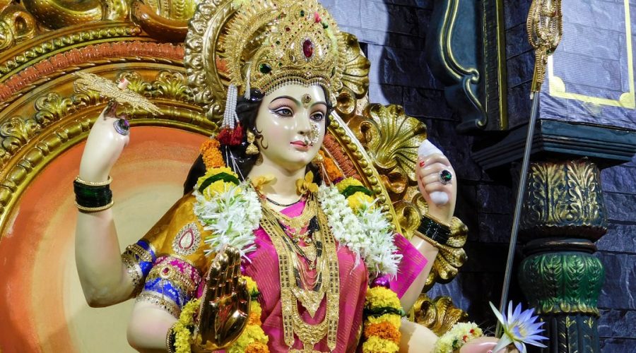 découvrez les plats traditionnels du monde, une célébration des saveurs et des recettes intemporelles. plongez dans l'authenticité culinaire et savourez des spécialités qui rappellent l'héritage et les cultures de chaque région.