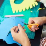 découvrez une variété d'activités ludiques et éducatives pour enfants, conçues pour stimuler leur créativité, développer leurs compétences et garantir des heures de plaisir en famille. des jeux en plein air aux projets artistiques, trouvez l'inspiration pour divertir vos petits en toute sécurité.