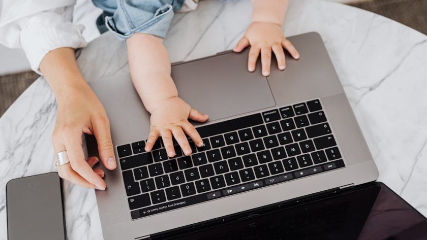 découvrez notre guide familial ultime, rempli de conseils pratiques, d'activités amusantes et d'astuces pour renforcer les liens familiaux et profiter pleinement de chaque instant ensemble.