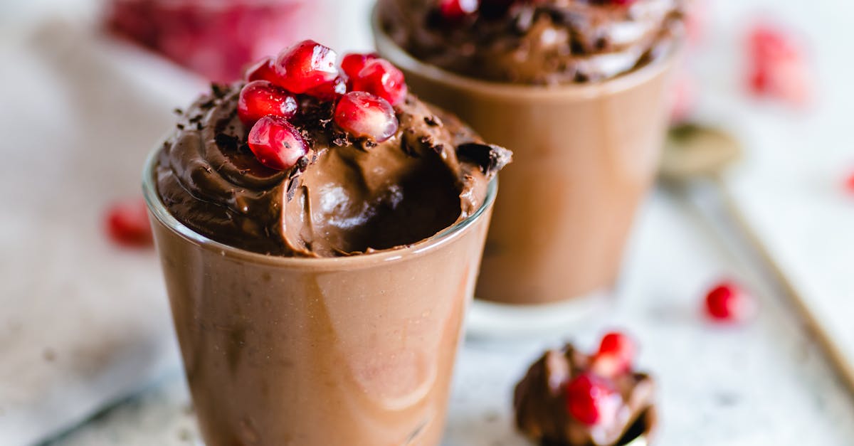 découvrez des recettes irrésistibles de desserts qui raviront vos papilles. que vous soyez amateur de douceurs chocolatées, fruitées ou crémeuses, trouvez l'inspiration pour réaliser des desserts faciles et gourmands à partager ou à déguster seul.