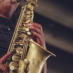 découvrez l'univers captivant du jazz, une musique riche en improvisation et en émotions. plongez dans l'histoire de ce genre emblématique, ses artistes légendaires et ses styles variés qui continuent d'inspirer des générations.