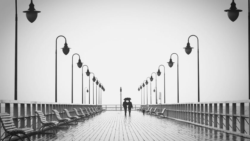 découvrez l'univers enchanteur du romantisme à travers des histoires d'amour émouvantes, des conseils pour des rendez-vous parfaits et des idées créatives pour renforcer votre connexion avec l'être aimé.