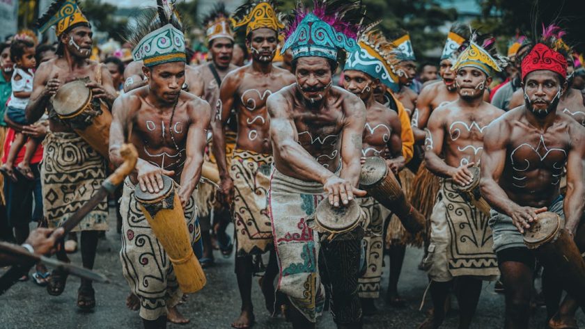 découvrez les richesses des traditions à travers le monde : coutumes, rites et valeurs qui façonnent nos cultures et renforcent notre identité. plongez dans cet univers fascinant et enrichissant.