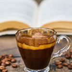 découvrez l'univers du café : des grains aux tasses, explorez les arômes, les variétés et les méthodes d'infusion pour savourer chaque gorgée. plongez dans la culture du café et apprenez à devenir un véritable connaisseur.