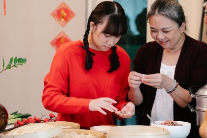 découvrez les richesses des traditions culinaires à travers le monde, où chaque plat raconte une histoire. plongez dans un voyage sensoriel, explorez des recettes authentiques et apprenez les coutumes gastronomiques qui unissent les cultures.
