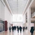 découvrez les centres culturels : des espaces dédiés à la promotion de l'art, de la culture et des échanges, proposant des expositions, ateliers et événements pour tous les âges.