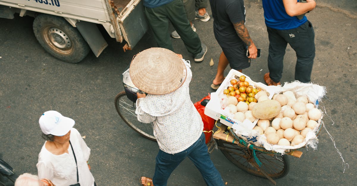 découvrez le cyclo-pousse, un moyen de transport écologique et original pour explorer la ville tout en profitant d'une balade conviviale et agréable. idéal pour les visites touristiques et les déplacements urbains.