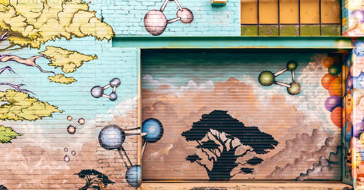 découvrez l'univers du street art : histoire, techniques, artistes emblématiques et œuvres incontournables. plongez dans la culture urbaine à travers une exploration du graffiti et de l'art mural.